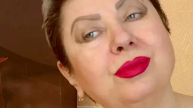 LadyPosh online show from 04-10-26, 09:08