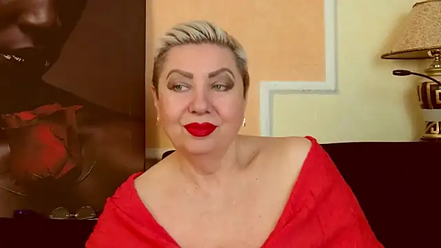 Snapshot of LadyPosh chatting on 05-20-26, 07:53 LadyPosh online show from 05-20-26, 07:53