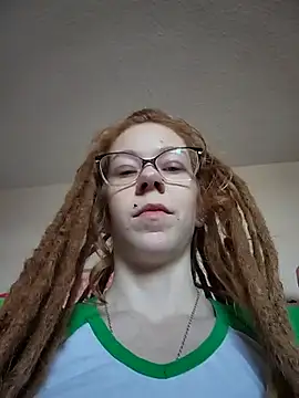 LucidLucy online show from 03-17-25, 02:45