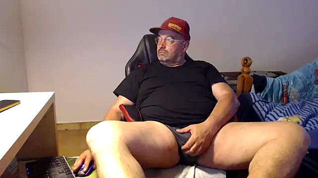 fraboys online show from 04-12-26, 02:11