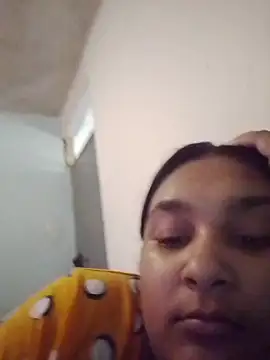 Indianbloom- online show from 02-08-26, 08:51