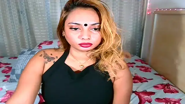 Snapshot of sexyindianchic chatting on 09-27-25, 10:15 sexyindianchic online show from 09-27-25, 10:15