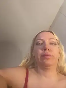 Snapshot of SofiaJoy chatting on 07-01-26, 10:28 SofiaJoy online show from 07-01-26, 10:28