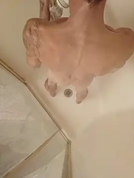 Snapshot of justinewe69 chatting on 09-08-25, 11:04 justinewe69 online show from 09-08-25, 11:04