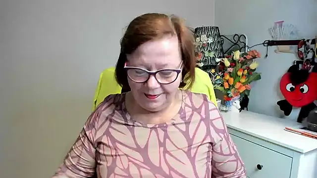 Snapshot of Adelewildx chatting on 06-16-26, 02:58 Adelewildx online show from 06-16-26, 02:58