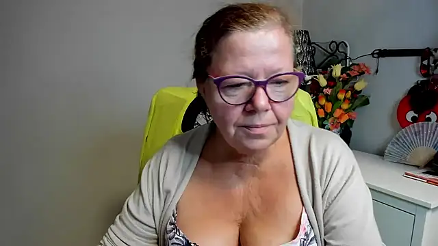 Snapshot of Adelewildx chatting on 07-03-26, 02:29 Adelewildx online show from 07-03-26, 02:29