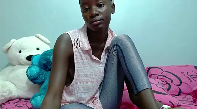 Snapshot of SHILIBWA chatting on 12-12-24, 11:29 SHILIBWA online show from 12-12-24, 11:29