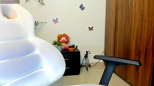 Snapshot of darsha_sahu chatting on 03-18-25, 06:14 darsha sahu online show from 03-18-25, 06:14