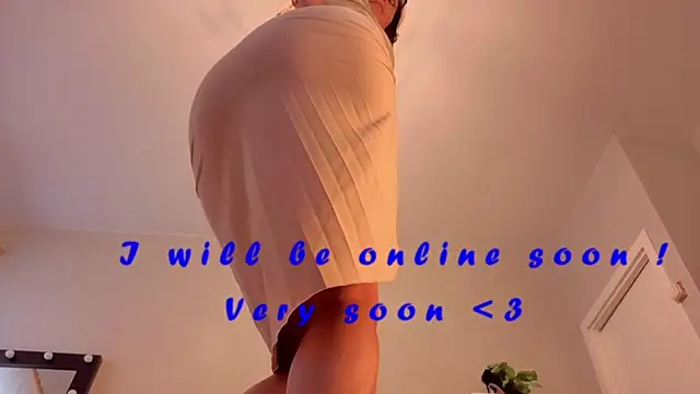 Snapshot of CaringSophie chatting on 06-27-26, 07:30 CaringSophie online show from 06-27-26, 07:30