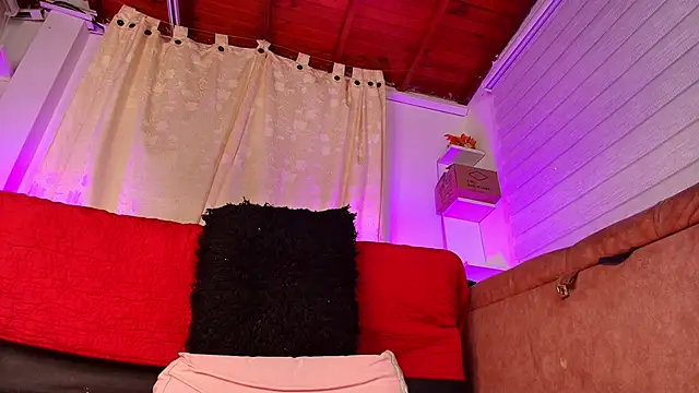 emyli sw  online show from 02-08-25, 09:35