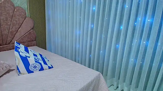 emyli sw  online show from 10-31-25, 03:07