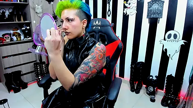 Snapshot of Mistress_Yelena chatting on 12-09-24, 11:13 Mistress Yelena online show from 12-09-24, 11:13