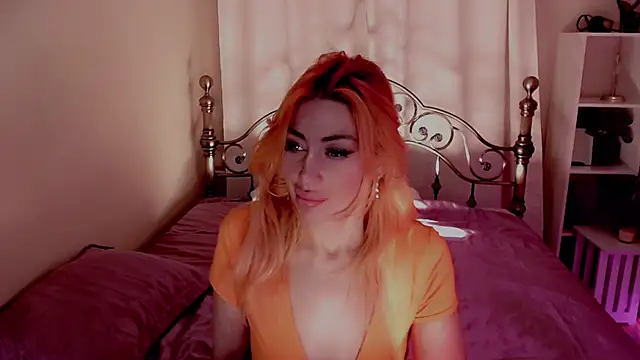 Snapshot of AnnieGOld_ chatting on 12-23-24, 03:29 AnnieGOld online show from 12-23-24, 03:29