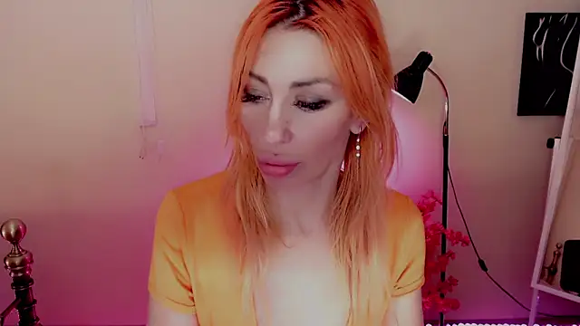 Snapshot of AnnieGOld_ chatting on 12-27-24, 10:26 AnnieGOld online show from 12-27-24, 10:26