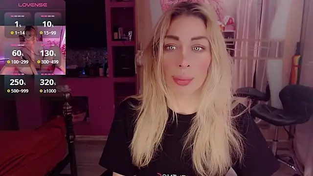 Snapshot of AnnieGOld_ chatting on 11-30-25, 08:02 AnnieGOld online show from 11-30-25, 08:02