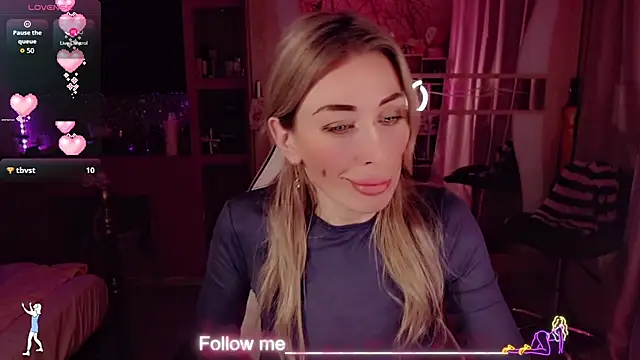 AnnieGOld  online show from 03-15-26, 12:16