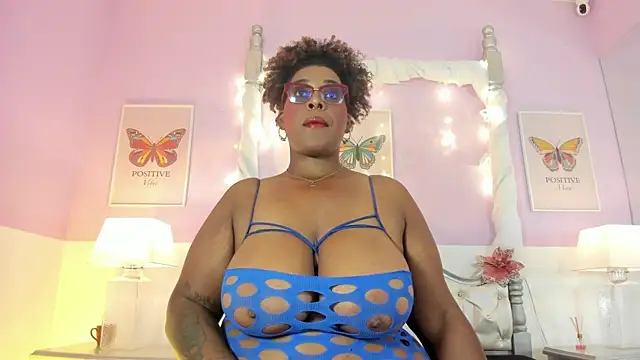 Snapshot of DakotaSexShow chatting on 01-07-25, 07:38 DakotaSexShow online show from 01-07-25, 07:38