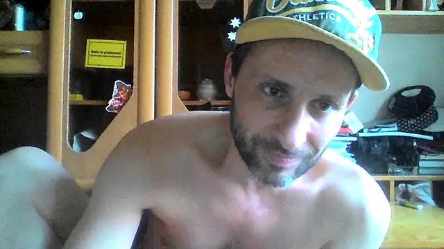 Snapshot of FireFox_Feel chatting on 02-26-25, 02:03 FireFox Feel online show from 02-26-25, 02:03