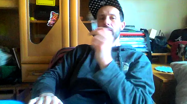 Snapshot of FireFox_Feel chatting on 03-19-25, 06:35 FireFox Feel online show from 03-19-25, 06:35