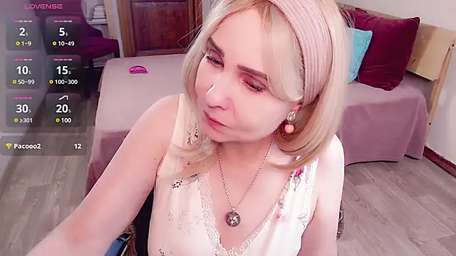 Snapshot of _unique_cam_ chatting on 12-07-24, 08:22 unique cam online show from 12-07-24, 08:22