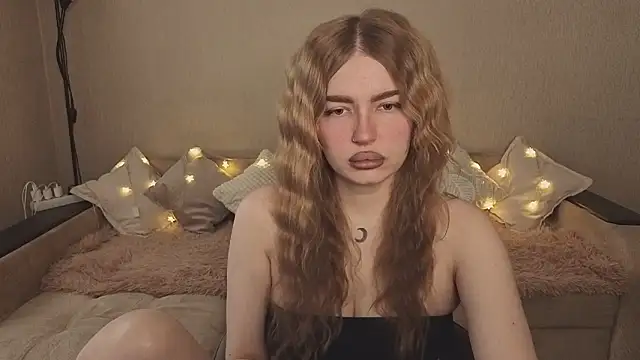 Snapshot of ViolettaLopez chatting on 02-28-26, 01:34 ViolettaLopez online show from 02-28-26, 01:34