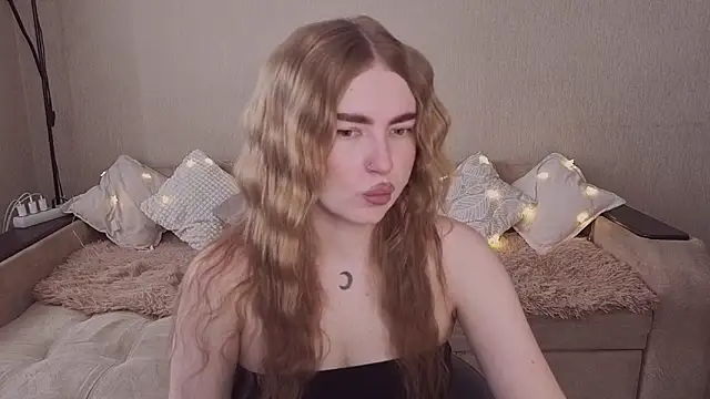 ViolettaLopez online show from 04-21-26, 12:33