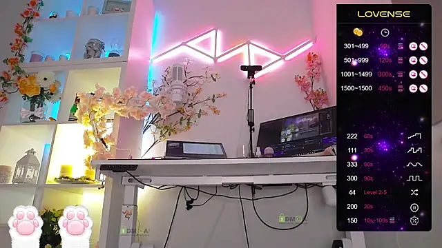 Snapshot of Elena-Marilyn chatting on 02-21-25, 07:54 Elena-Marilyn online show from 02-21-25, 07:54