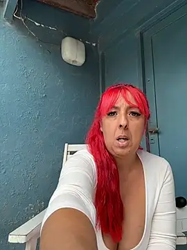 sofy alone online show from 11-21-25, 04:16