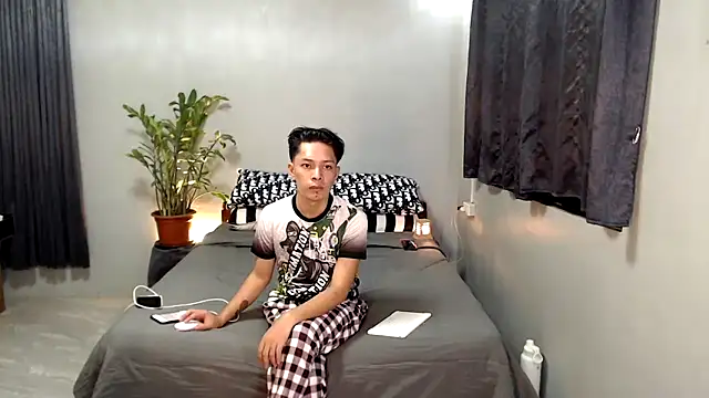 urpinoyasian online show from 11-19-25, 02:50