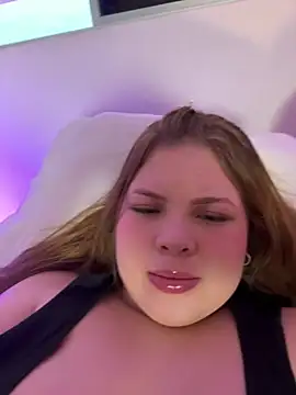 Snapshot of AshlyRouse chatting on 02-22-25, 11:24 AshlyRouse online show from 02-22-25, 11:24