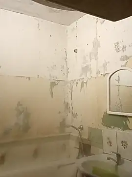 Amy August online show from 03-09-25, 10:41