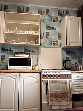 Amy August online show from 03-16-25, 06:09