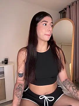 Veronica ar online show from 04-19-26, 08:55