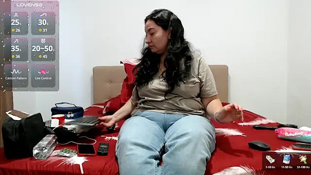 Snapshot of BBW_MILF_4U chatting on 09-16-25, 07:09 BBW MILF 4U online show from 09-16-25, 07:09