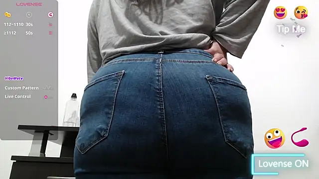 Snapshot of BBW_MILF_4U chatting on 11-29-25, 09:34 BBW MILF 4U online show from 11-29-25, 09:34