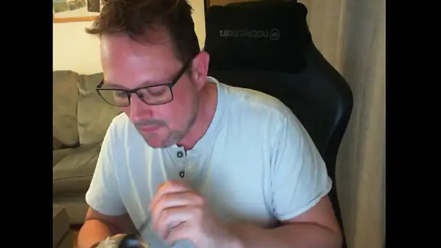 Snapshot of ZebedeePirate chatting on 02-01-25, 08:47 ZebedeePirate online show from 02-01-25, 08:47