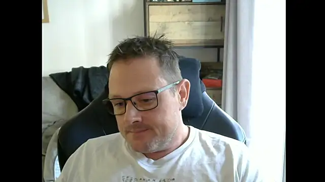 Snapshot of ZebedeePirate chatting on 09-29-25, 09:14 ZebedeePirate online show from 09-29-25, 09:14