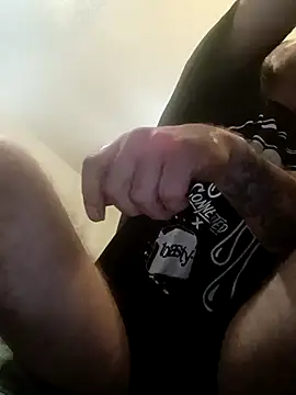 Snapshot of thefire420 chatting on 11-04-25, 03:55 thefire420 online show from 11-04-25, 03:55