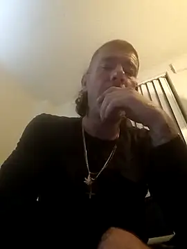 Snapshot of thefire420 chatting on 11-06-25, 03:18 thefire420 online show from 11-06-25, 03:18