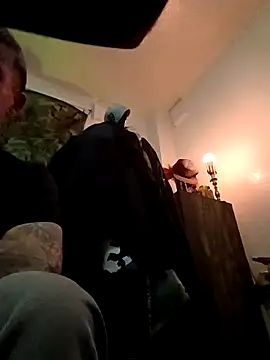 Snapshot of thefire420 chatting on 12-01-25, 12:43 thefire420 online show from 12-01-25, 12:43