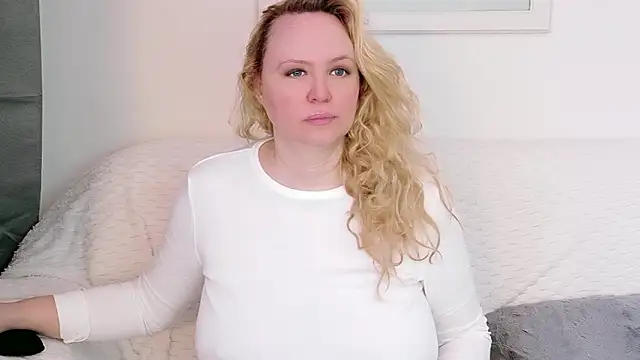 Sarah4you online show from 01-17-26, 02:00