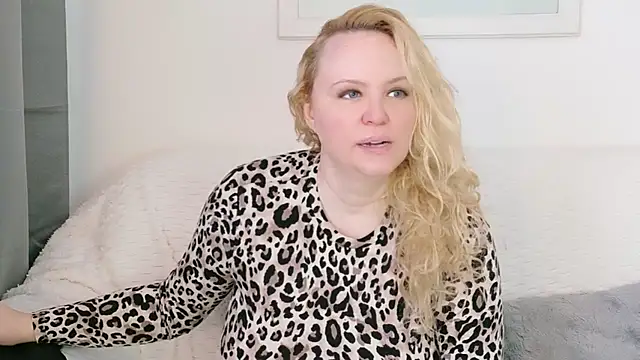 Sarah4you online show from 02-15-26, 02:36