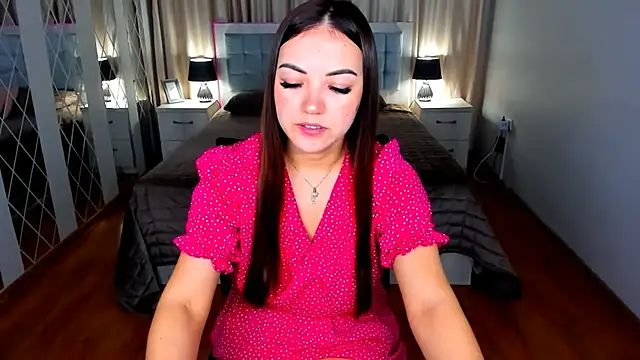 LucyJackson online show from 04-13-26, 09:37