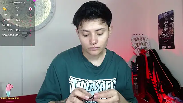 girl intense444 online show from 03-19-25, 08:00