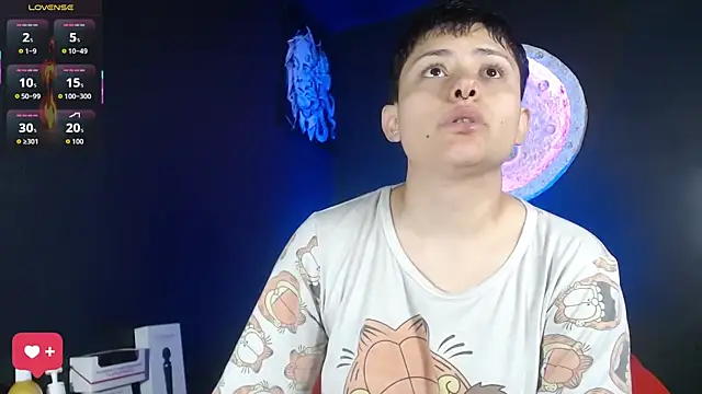 girl intense444 online show from 09-10-25, 01:00