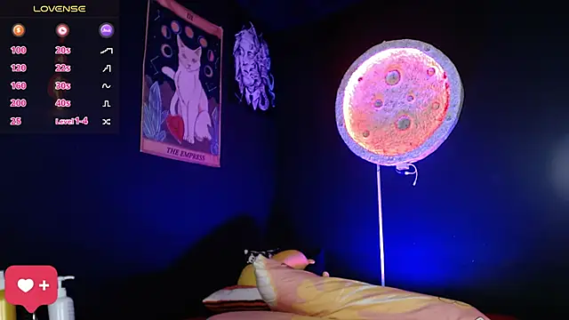 girl intense444 online show from 11-12-25, 07:35