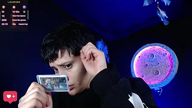 girl intense444 online show from 03-25-26, 12:33