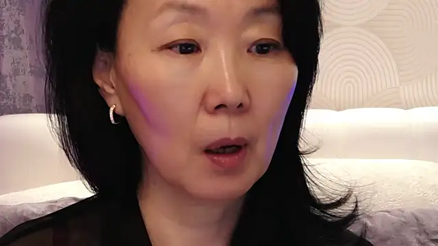 Asian legs online show from 01-23-25, 03:22