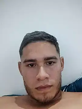 Snapshot of Sebasti34361956 chatting on 12-17-25, 08:37 Sebasti34361956 online show from 12-17-25, 08:37