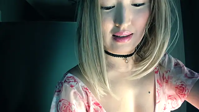 Snapshot of kimisun01 chatting on 03-19-26, 01:04 kimisun01 online show from 03-19-26, 01:04